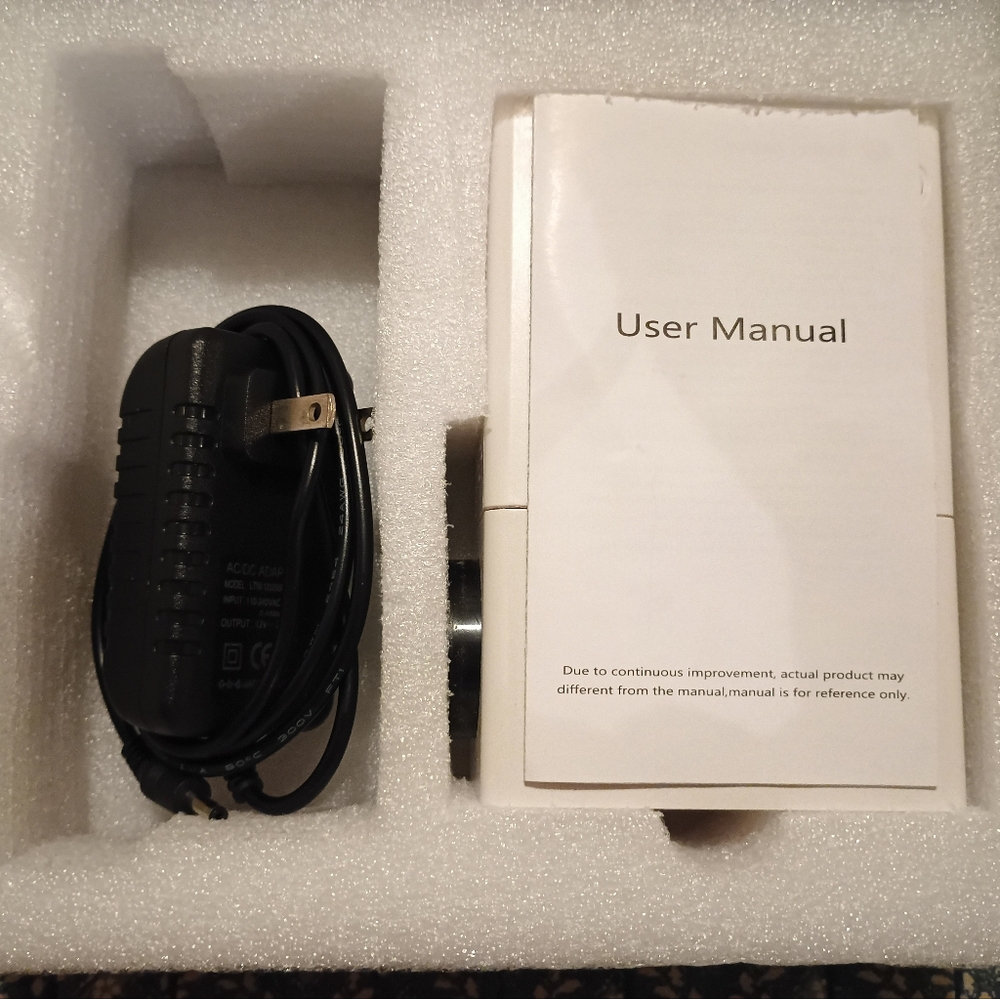 White LED Projector - Picture 3 of 8